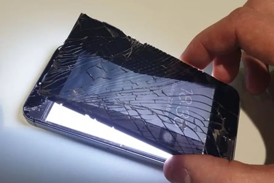 réparation écran cassé smartphone rapide fiable pas cher Lardin Saint Lazare