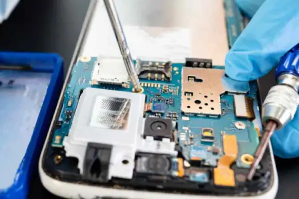 récupération données smartphone tablette ordinateur Lardin Saint Lazare rapide