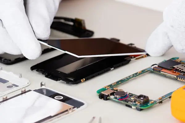 service dépannage smartphone expérience client rapide et fiable par Réparazard Lardin Saint Lazare